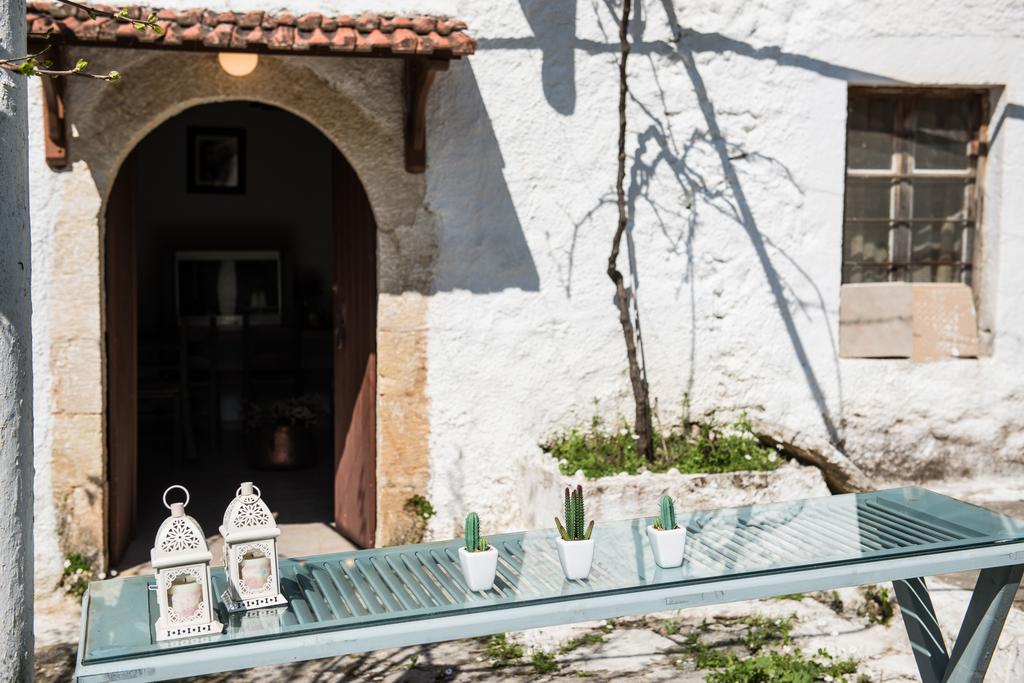 Traditional House Alíkambosz Kültér fotó
